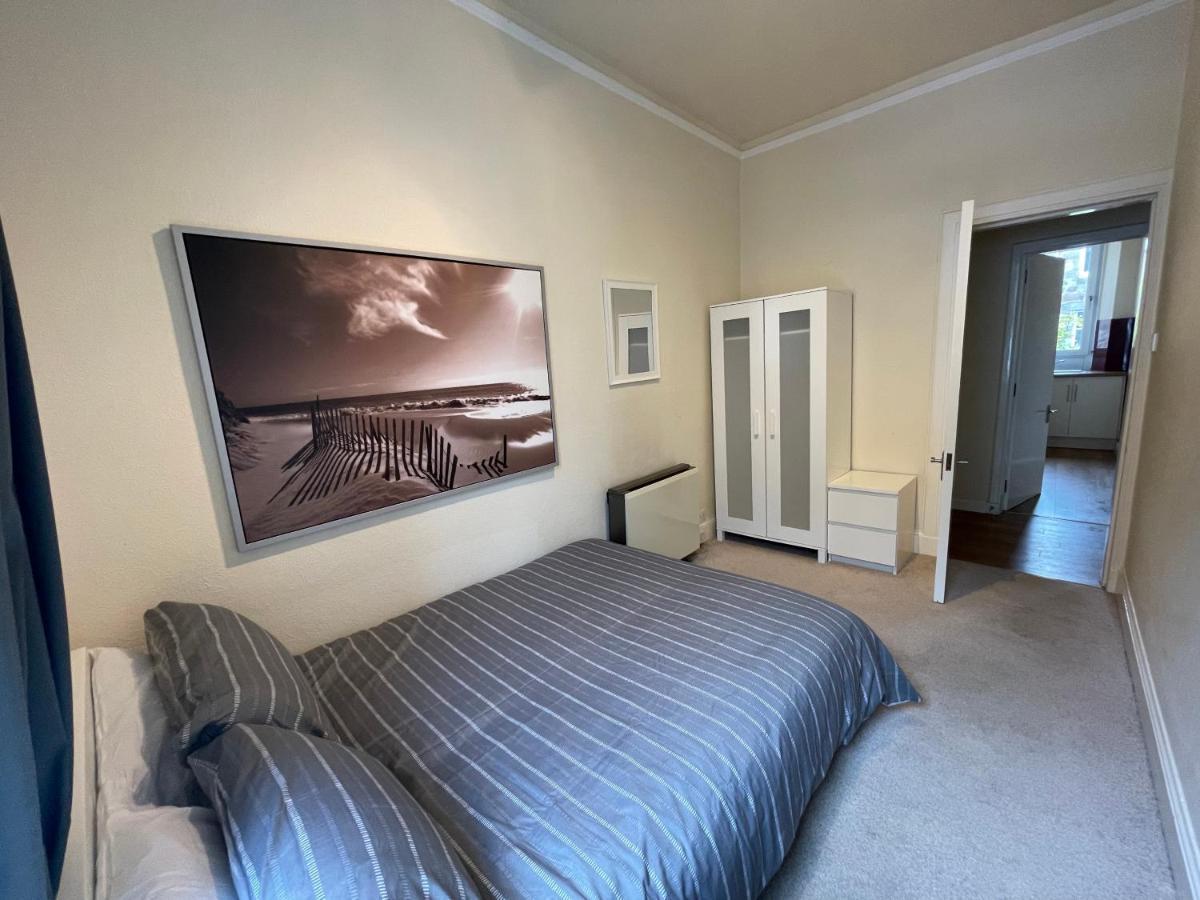 Beautiful 2 Bedroom Apartment- Prime Location, Aberdeen Centre المظهر الخارجي الصورة