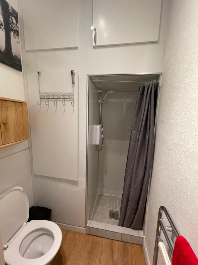 Beautiful 2 Bedroom Apartment- Prime Location, Aberdeen Centre المظهر الخارجي الصورة